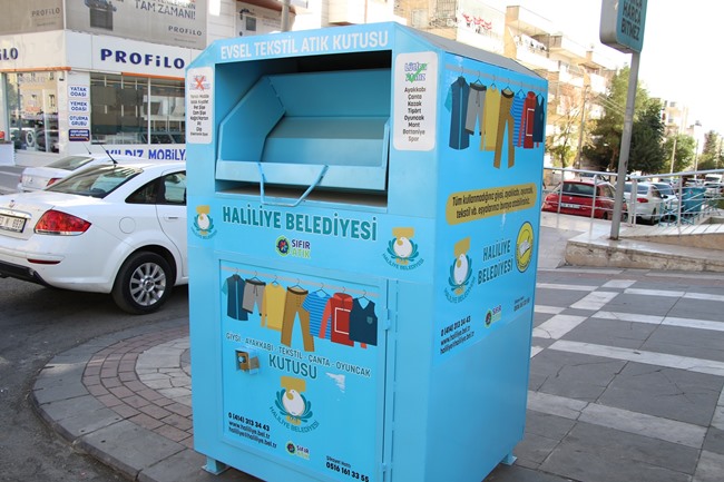 Haliliye Belediyesi Giyim Kumbaraları Kurdu