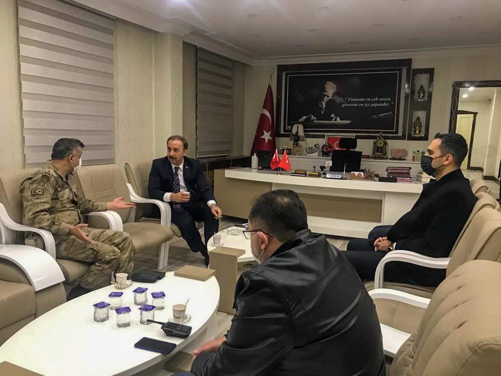Vali Erin Suruç'taki patlamada yaralananları ziyaret etti