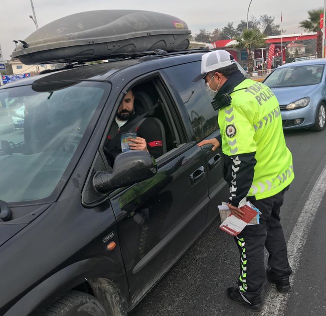 Urfa Polisinden Emniyet Kemeri Uygulaması