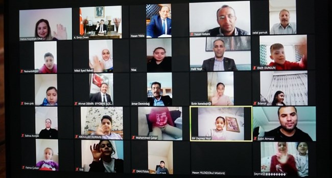 Urfalı Büyükelçi Eyyübiyeli Öğretmen ve Öğrencilerle online görüştü