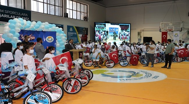 Bisikletleri Başkan Canpolat’tan