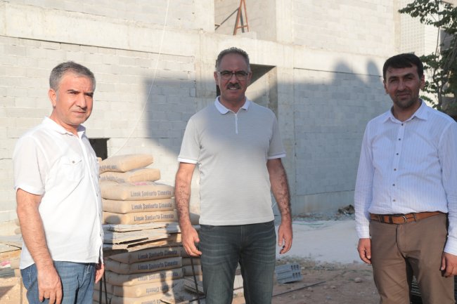 Başkan Kuş, yapımı süren gençlik merkezini inceledi