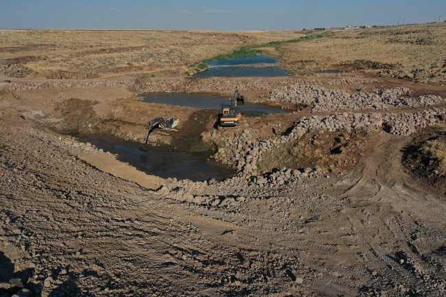 Siverek Uzunca Göleti’nde Çalışmalar Aralıksız Devam Ediyor