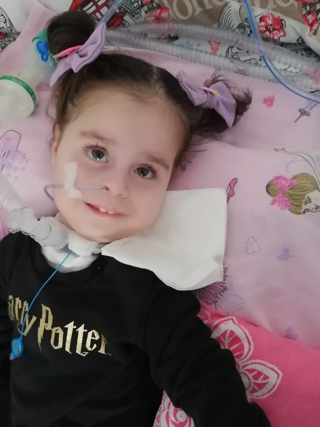 Gaziantep'te SMA hastası minik Ebrar, yardım bekliyor!
