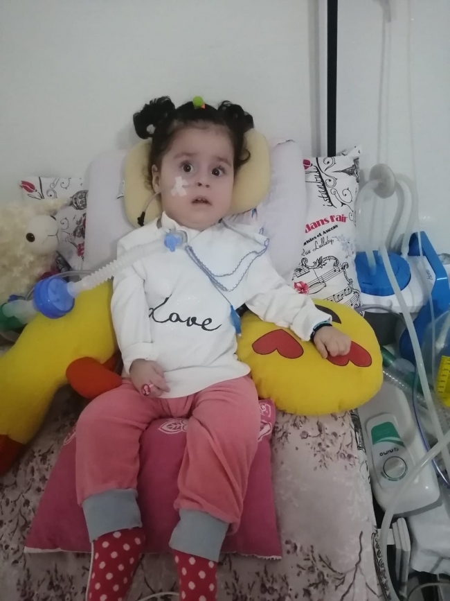 Gaziantep'te SMA hastası minik Ebrar, yardım bekliyor!