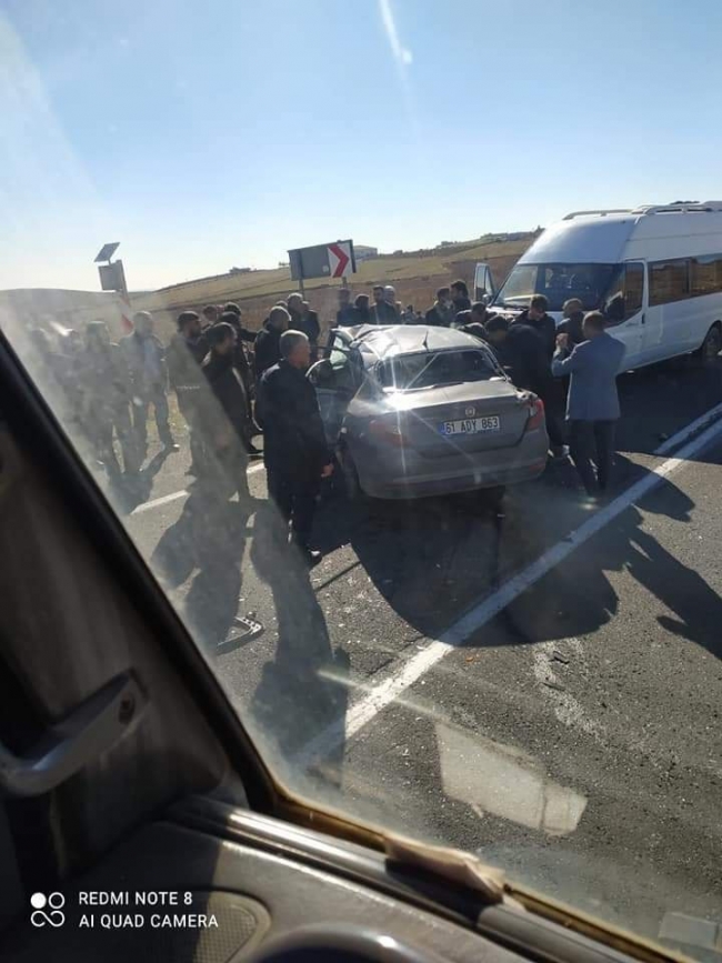  Urfa- Suruç yolunda zincirleme  kaza! Yaralılar var