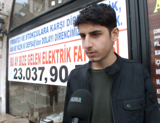 Urfa'da restorana gelen elektrik faturasına pankartlı tepki: Direncimizi kaybettik
