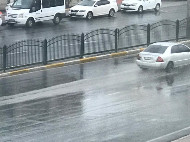 Urfa sağanak yağmura teslim oldu!