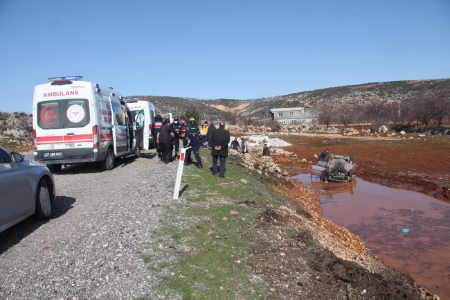 Virajı alamayan araç şarampole uçtu: 1 ölü, 4 yaralı