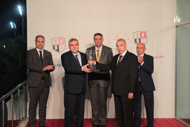 Kurtuluş Koşusunu Bozkara kazandı