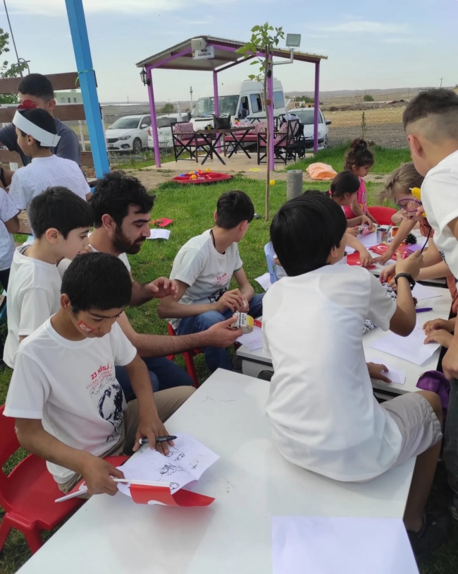Rehabilitasyon öğrencilerine 23 Nisan coşkusu