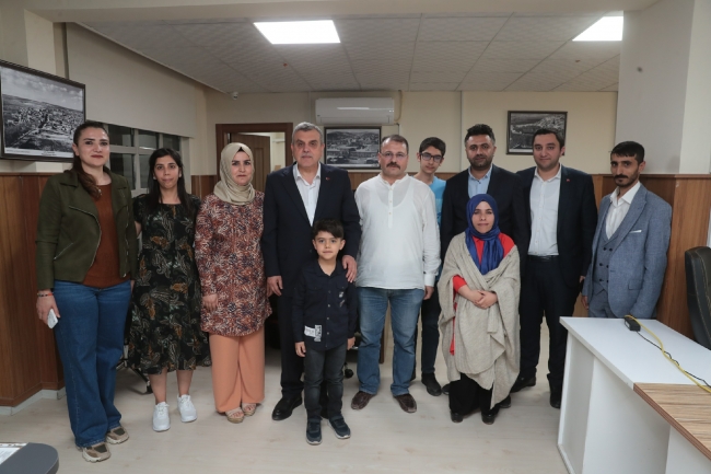 Başkan Beyazgül, çağrı merkezine gelen aramaları yanıtladı