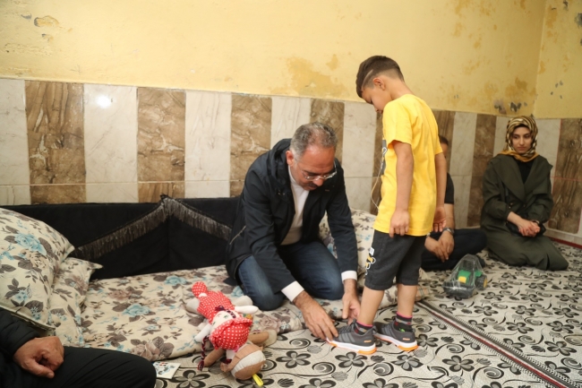 Eyyübiye'de bin 50 yetim çocuğu giydirdi