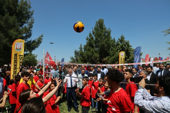 Başkan Beyazgül, ‘’gençlerimizi geleceğe hazırlıyoruz’’