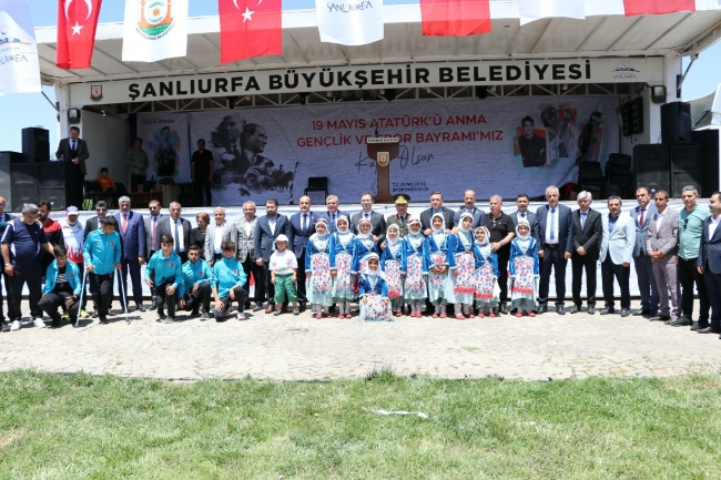 Başkan Beyazgül, ‘’gençlerimizi geleceğe hazırlıyoruz’’