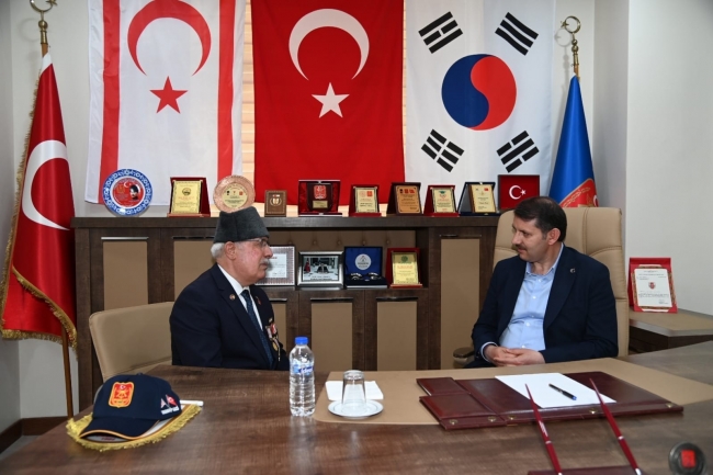 Vali Ayhan'dan şehit ve gazi derneklerine ziyaret