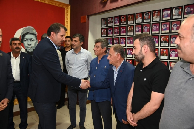 Vali Ayhan'dan şehit ve gazi derneklerine ziyaret
