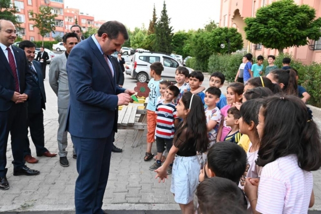 Vali Ayhan Birecik'te temaslarda bulundu