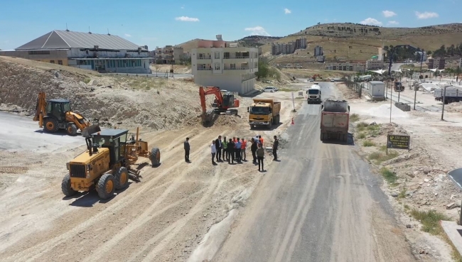 Büyükşehir’den millet bahçesine yakışır yol çalışması