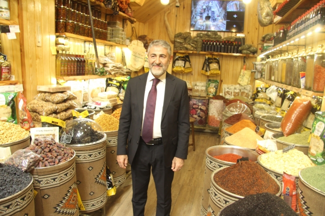 Bakan Nebati’den Fatma Şahin’e isot sorusu
