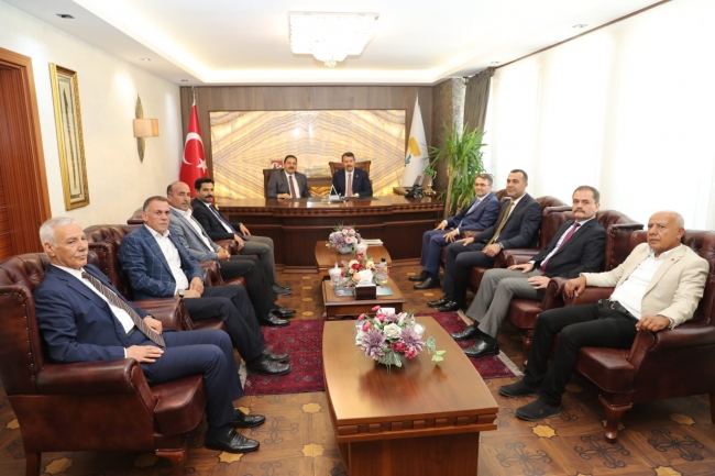 Vali Ayhan: Başkan Canpolat'ı hizmetlerinden dolayı tebrik ediyorum