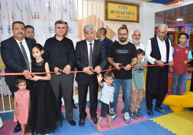 Şanlıurfa’da ünlü oyuncuya doğum günü sürprizi