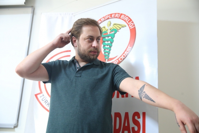 Yaşadığı dehşeti anlatan doktor, diplomasını neden yırttığını açıkladı