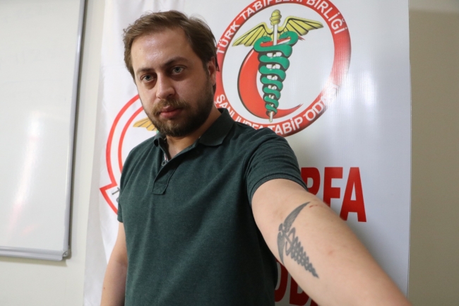 Yaşadığı dehşeti anlatan doktor, diplomasını neden yırttığını açıkladı