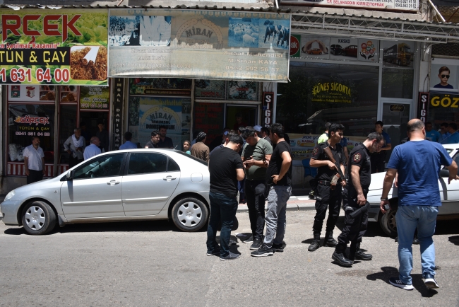 Şanlıurfa’da Sokak ortasında silahlı kavga: 1 yaralı