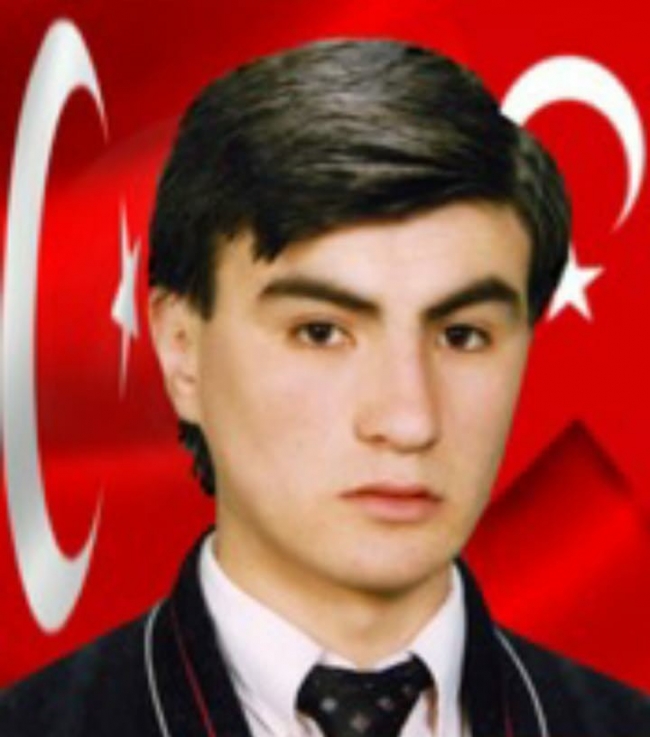 ŞANLIURFA’DA ŞEHİT OLAN ASKER MEZARI BAŞINDA ANILDI