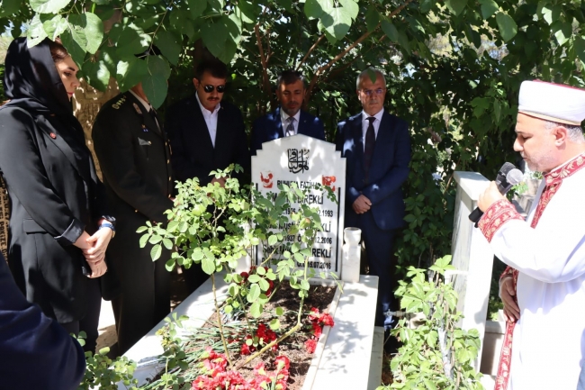 ŞANLIURFA'DA 15 TEMMUZ ŞEHİTLERİ ANILDI