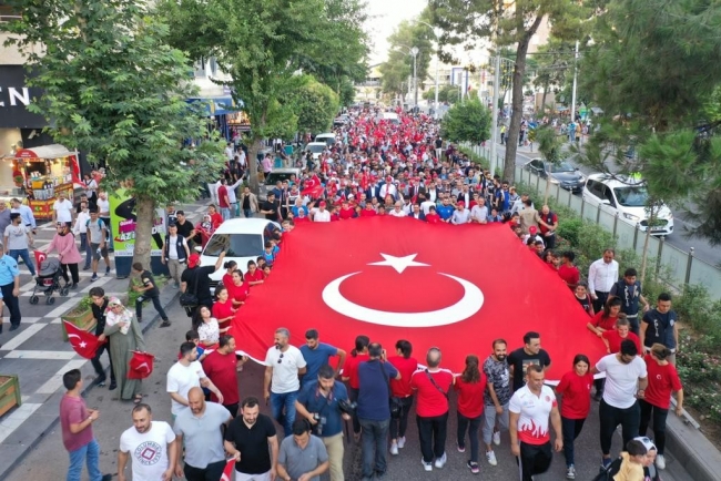 ŞANLIURFA'DA 15 TEMMUZ DEMOKRASİ VE MİLLİ BİRLİK GÜNÜ