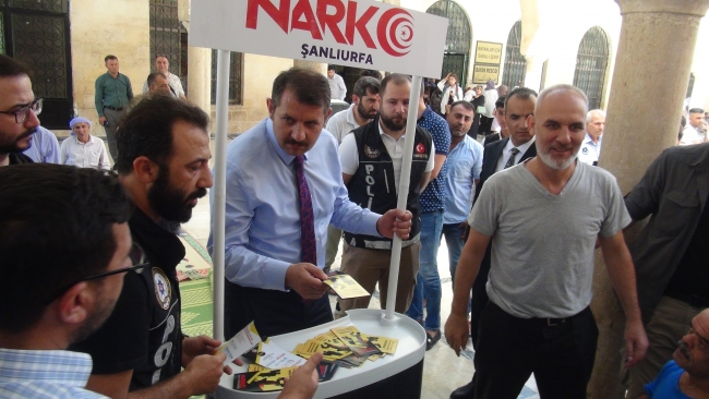 ŞANLIURFA POLİSİ UYUŞTURUCU BAĞIMLIĞINA DİKKAT ÇEKTİ