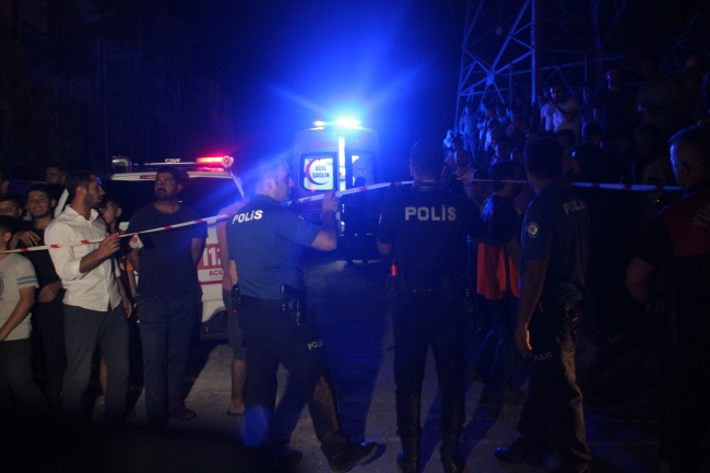 ŞANLIURFA'DA İNŞAAT ÇÖKTÜ, 3 İŞÇİ MOLOZLARIN ALTINDA KALDI