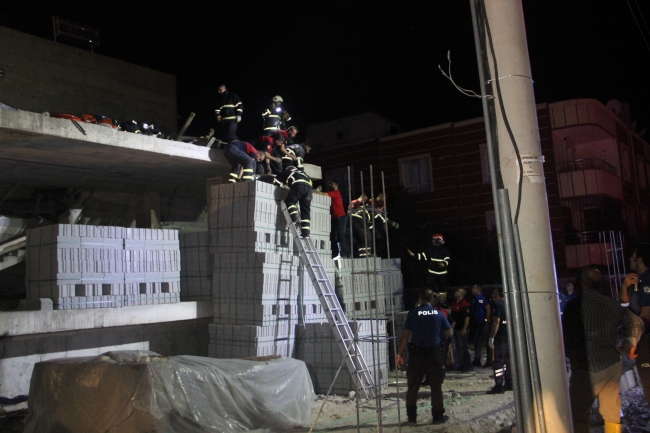 ŞANLIURFA'DA İNŞAAT ÇÖKTÜ, 3 İŞÇİ MOLOZLARIN ALTINDA KALDI