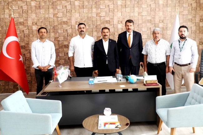 Vali Salih Ayhan'dan Yeşilay Şubesine ziyaret
