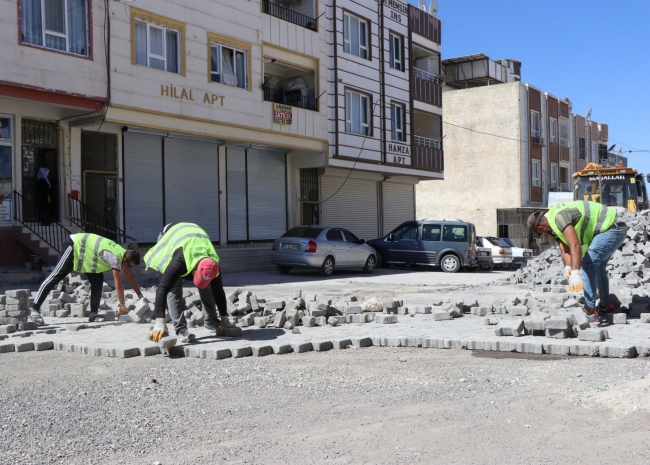 BAŞKAN CANPOLAT İLE MAHALLELERİN ÇEHRESİ DEĞİŞİYOR