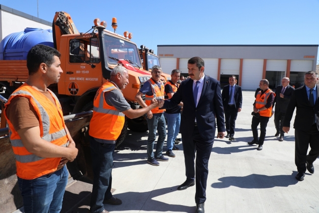 VALİ AYHAN, KARAYOLLARI ÇALIŞMALARINI DENETLEDİ