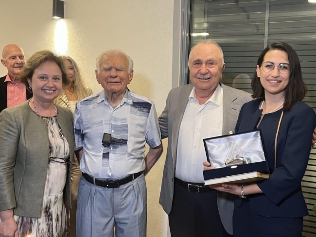 ŞANLIURFA'DA GÖREVLİ DOKTORA BÜYÜK ÖDÜL!