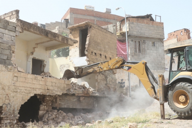 HALİLİYE'DE METRUK VE RİSKLİ YAPILARA GEÇİT YOK