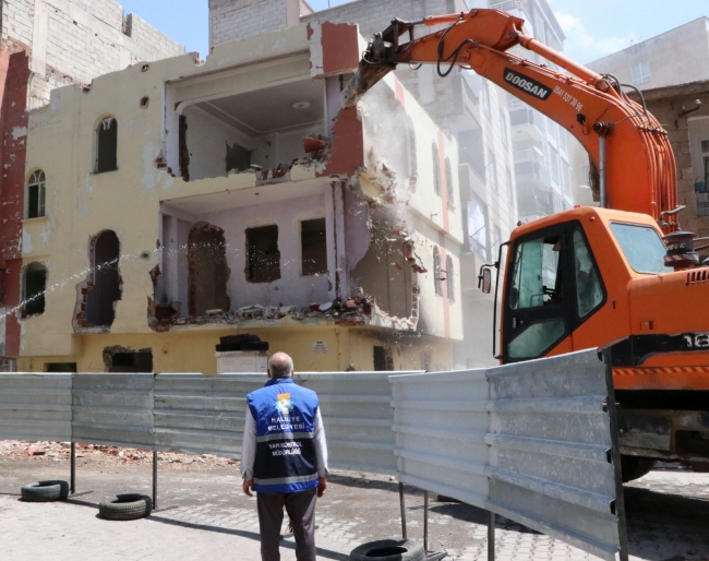 HALİLİYE'DE METRUK VE RİSKLİ YAPILARA GEÇİT YOK