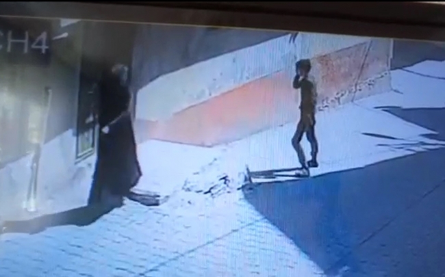 HALİLİYE'DE KİRA PARASININ ÇALINMA ANI KAMERALARA YANSIDI