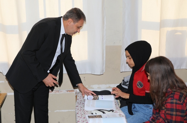 YÜZLERCE OKUL İHTİYACIMIZ VAR