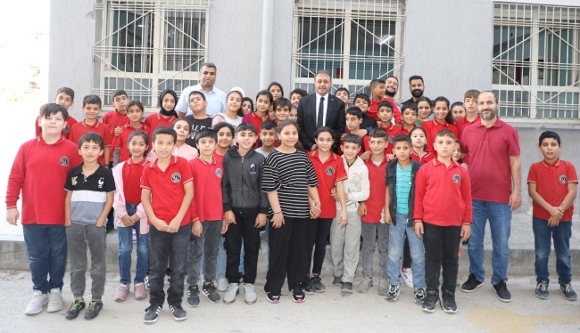 YÜZLERCE OKUL İHTİYACIMIZ VAR