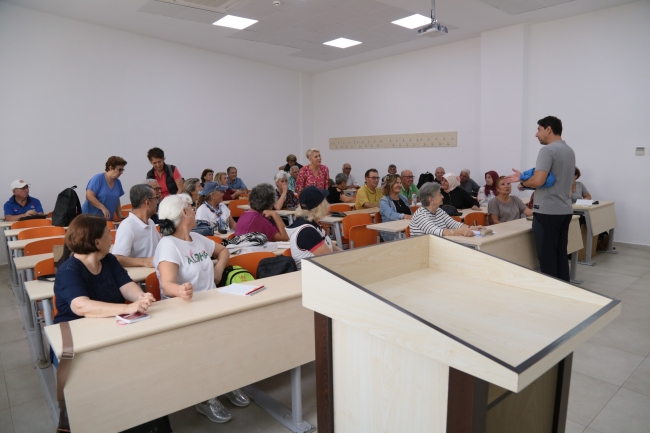 Anneanne, kardeşleri ve torunu aynı üniversitede