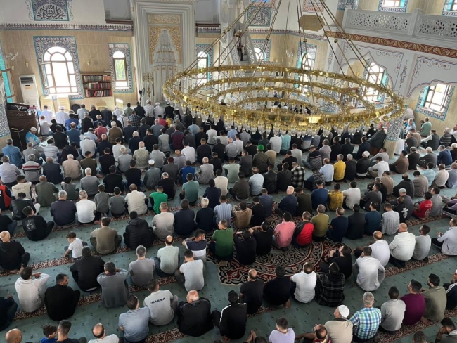 Türkiye'nin Dört Yanında, Filistinliler İçin Gıyabi Cenaze Namazı Kılındı