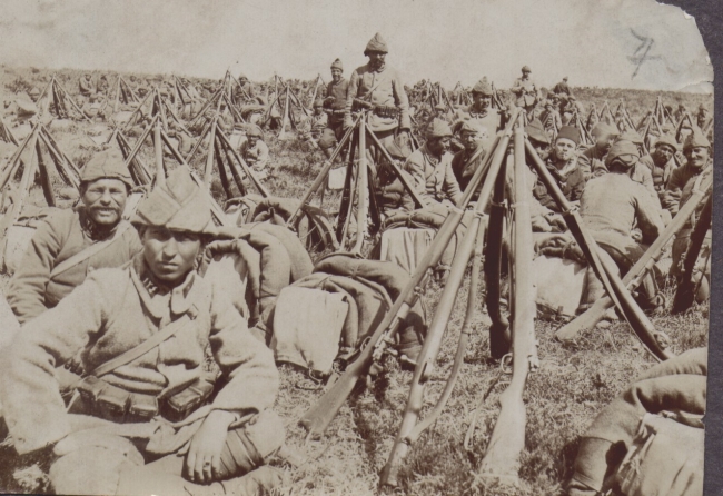 108 yıl önce Çanakkale'de cephede Mehmetçike böyle moral verilmiş