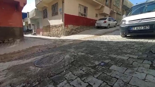 Rögar kapağını açıp kabloları çaldılar