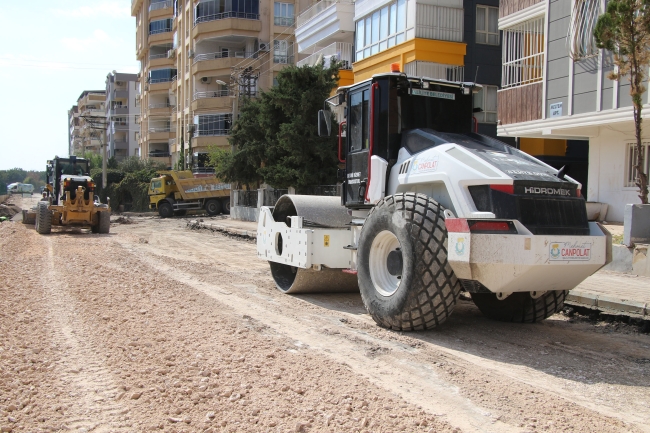 MAHALLE MUHTARLARI, HİZMETLERDEN ÖTÜRÜ BAŞKAN CANPOLAT'A TEŞEKKÜR ETTİ