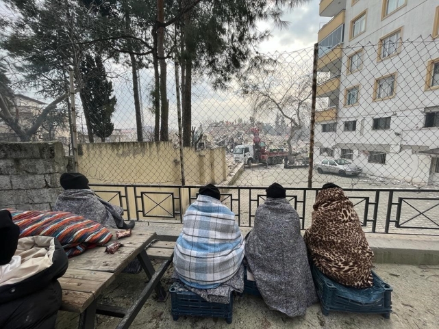 İMDADINA KOŞAN ARAMA KURTARMA EKİBİNİ DÜĞÜNÜNE DAVET ETTİ